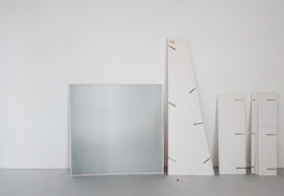 Magnetische Rückwand aus Holz